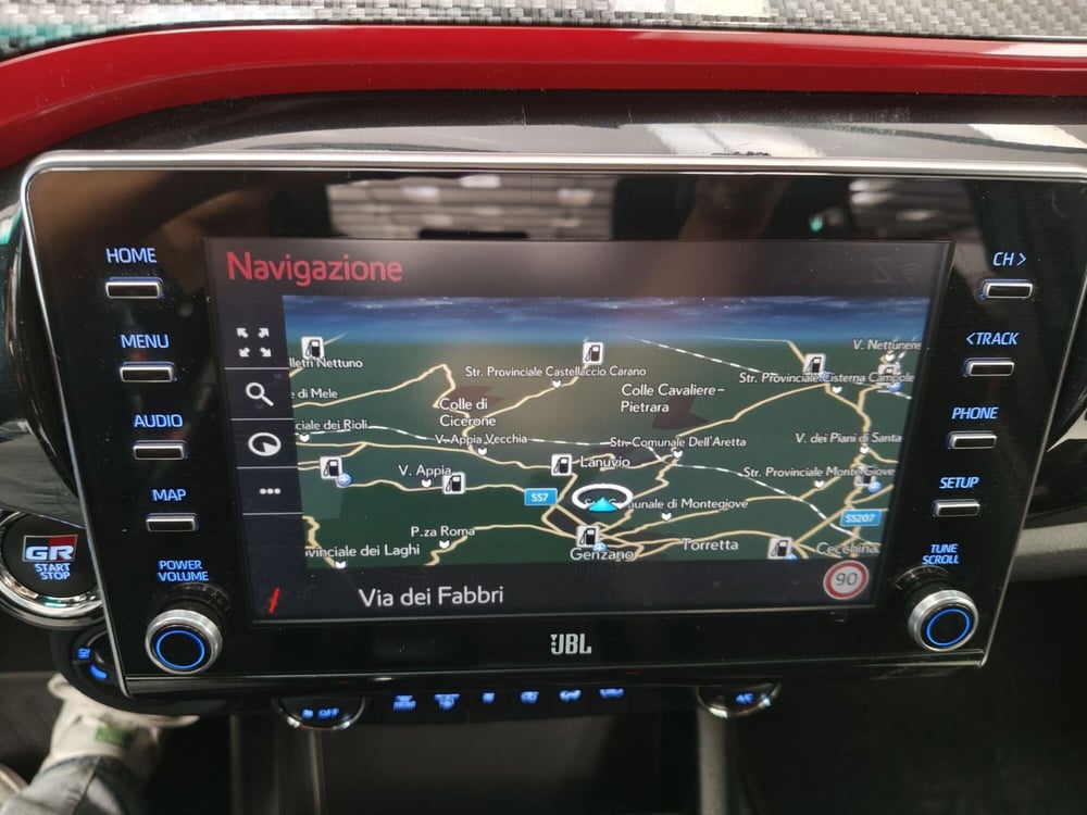 Toyota Hilux usata a Roma (12)
