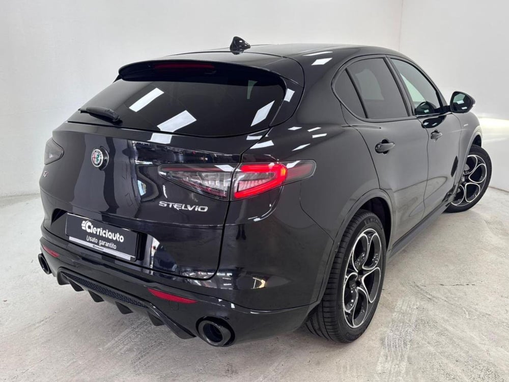 Alfa Romeo Stelvio usata a Como (2)