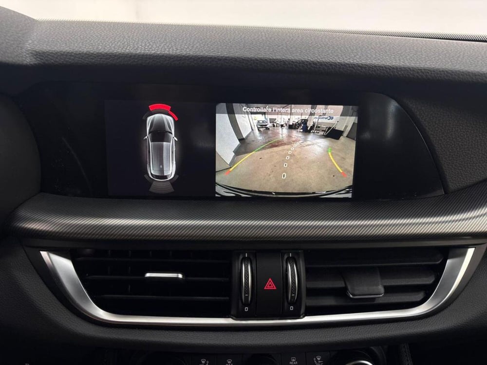 Alfa Romeo Stelvio usata a Como (20)