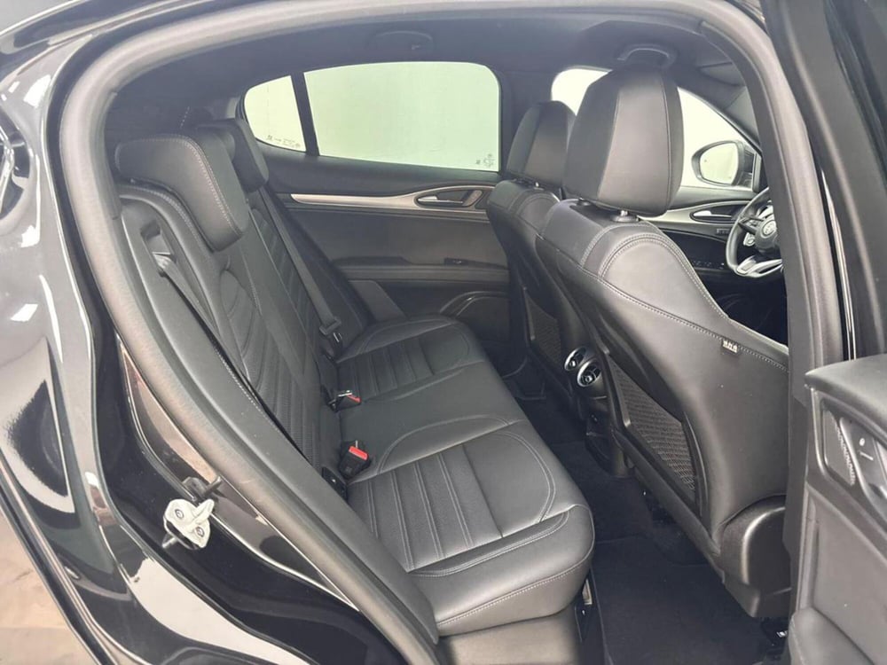 Alfa Romeo Stelvio usata a Como (5)