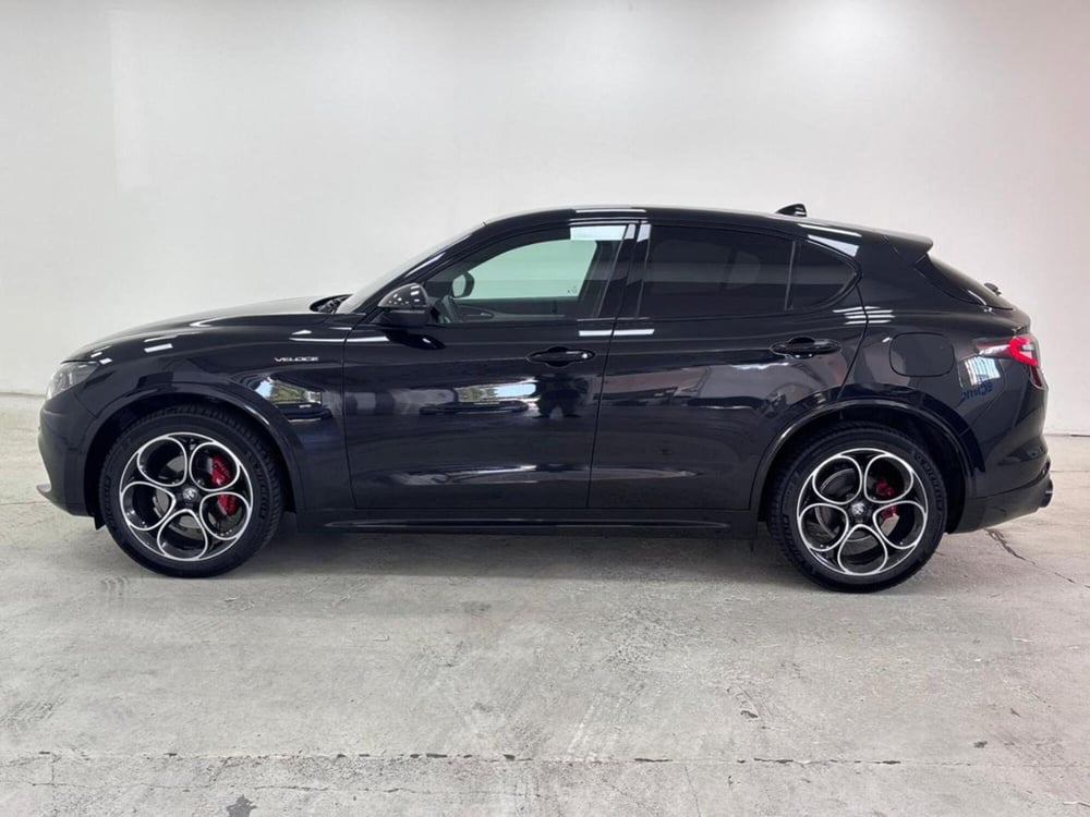 Alfa Romeo Stelvio usata a Como (9)