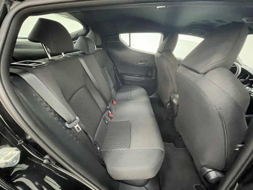 Toyota Toyota C-HR usata a Como (5)