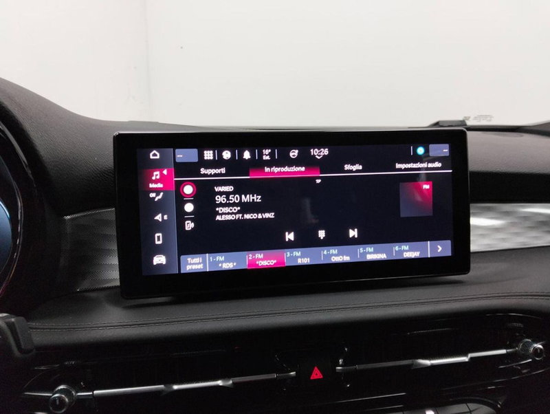 Alfa Romeo Tonale usata a Como (13)