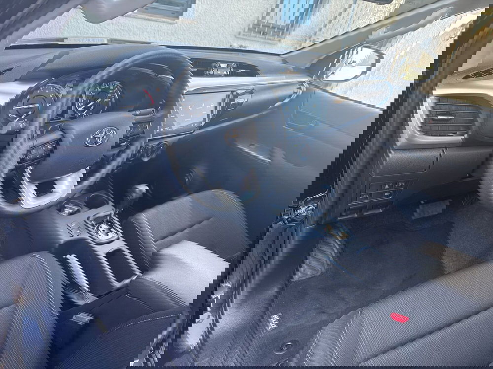 Toyota Hilux nuova a Ferrara (16)