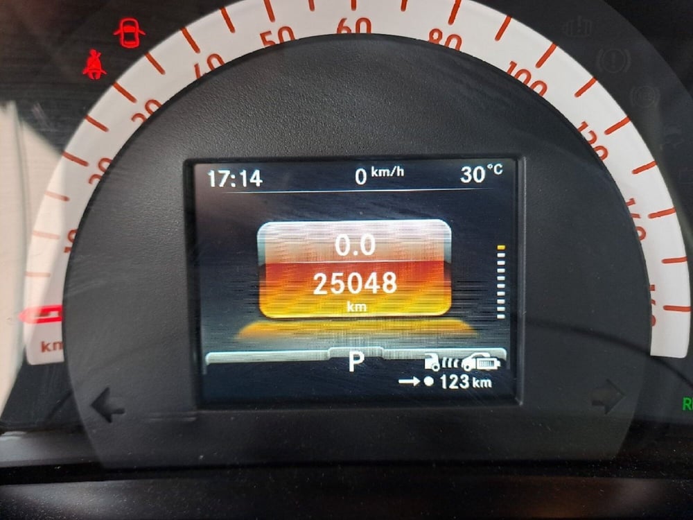 smart Fortwo usata a Pescara (8)