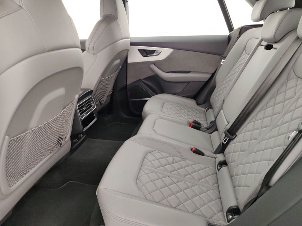 Audi Q8 Sportback usata a Massa-Carrara (13)