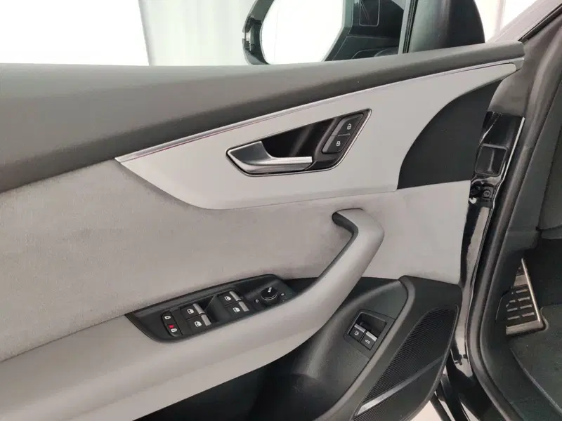 Audi Q8 usata a Massa-Carrara (11)