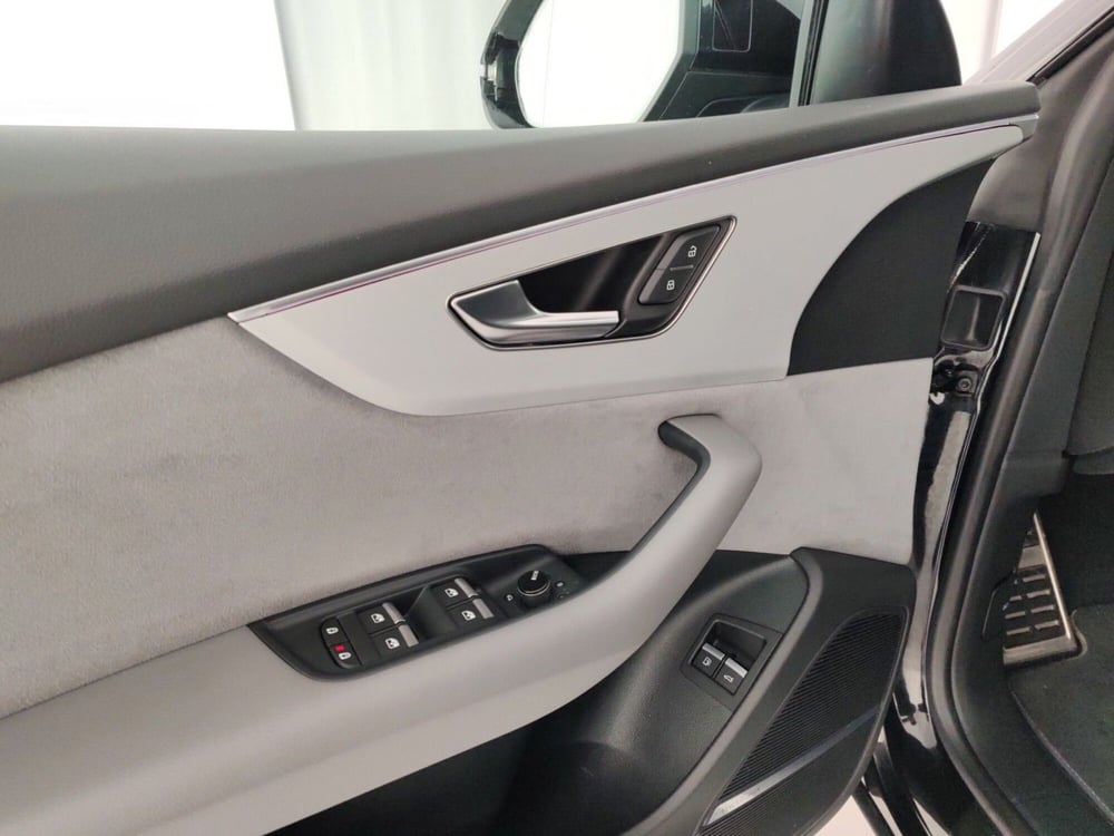 Audi Q8 usata a Massa-Carrara (11)