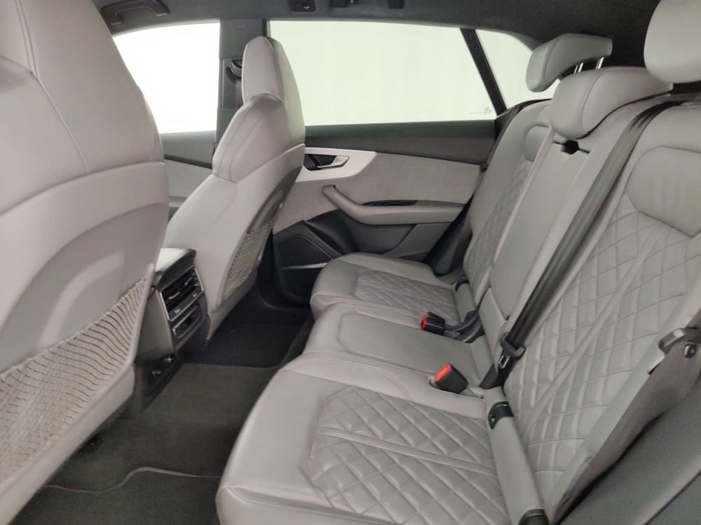 Audi Q8 usata a Massa-Carrara (12)