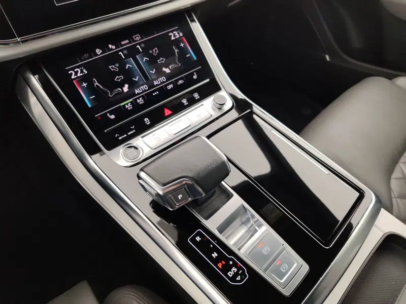Audi Q8 usata a Massa-Carrara (13)