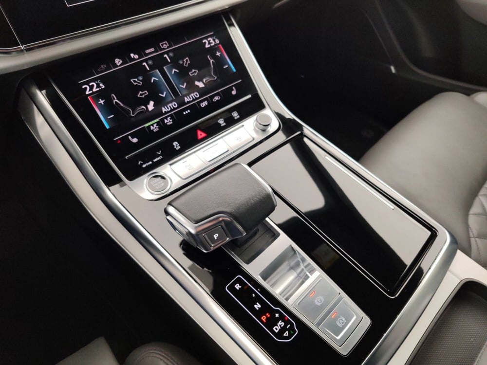 Audi Q8 usata a Massa-Carrara (13)