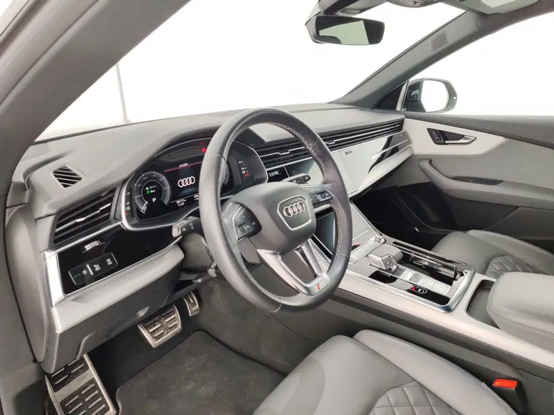 Audi Q8 usata a Massa-Carrara (8)