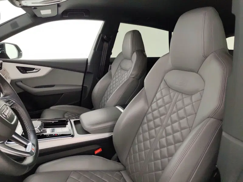 Audi Q8 usata a Massa-Carrara (9)