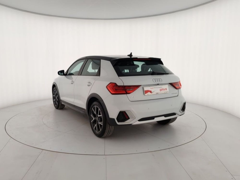 Audi A1 allstreet usata a Massa-Carrara (2)