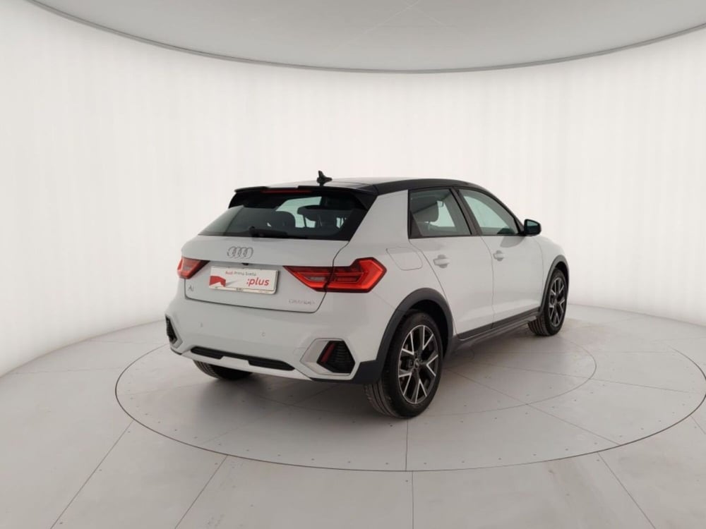 Audi A1 allstreet usata a Massa-Carrara (3)