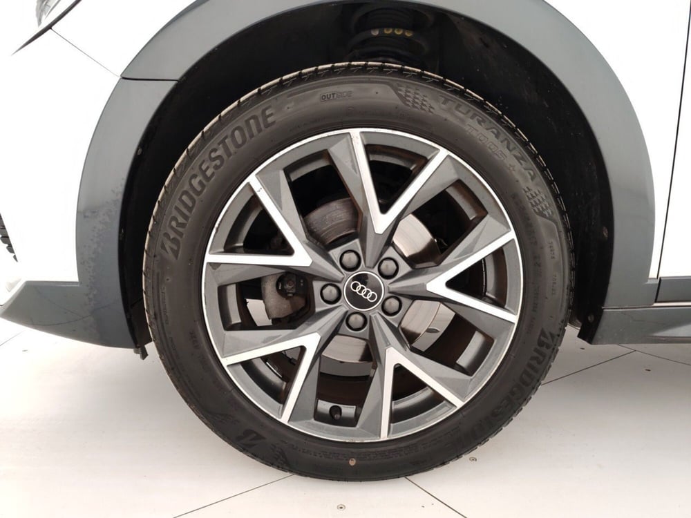 Audi A1 allstreet usata a Massa-Carrara (6)