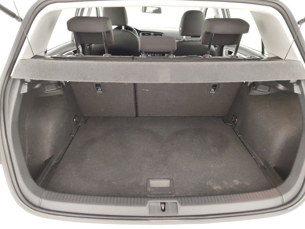 Volkswagen Golf usata a Massa-Carrara (11)