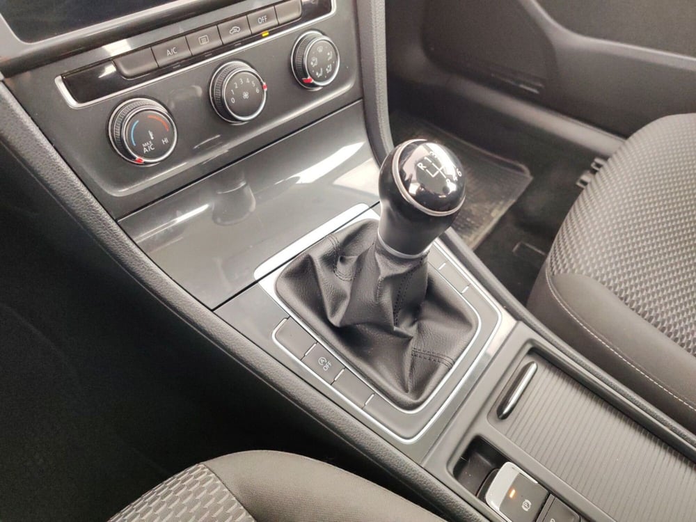 Volkswagen Golf usata a Massa-Carrara (12)