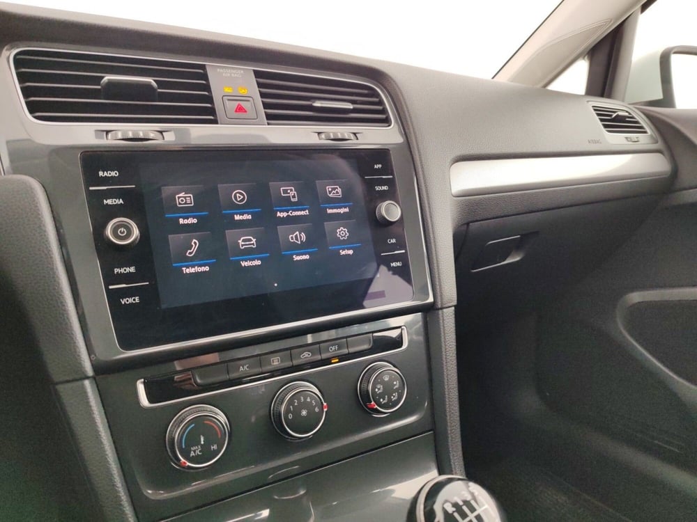 Volkswagen Golf usata a Massa-Carrara (13)