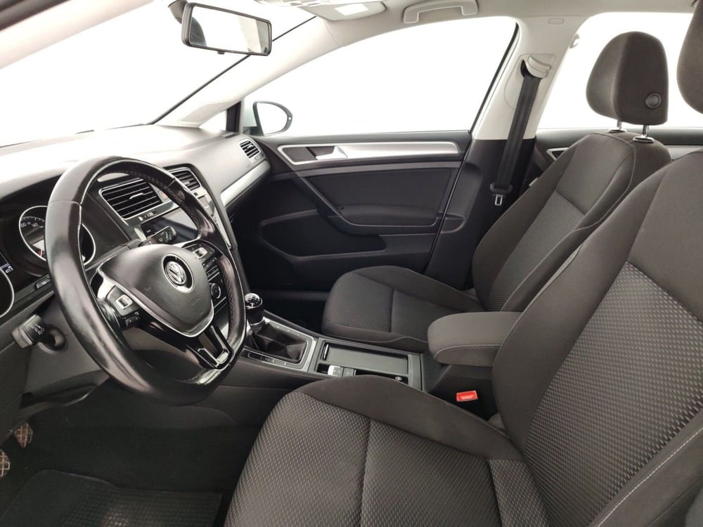 Volkswagen Golf usata a Massa-Carrara (7)