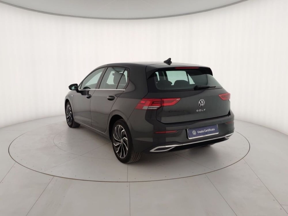 Volkswagen Golf usata a Massa-Carrara (2)