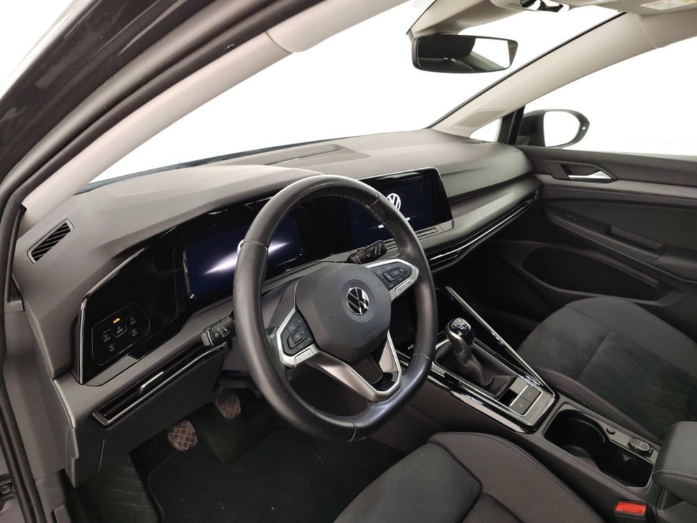 Volkswagen Golf usata a Massa-Carrara (8)
