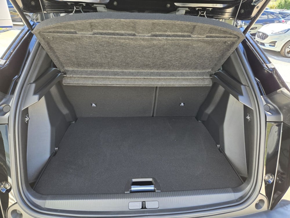 Peugeot 2008 nuova a Belluno (13)