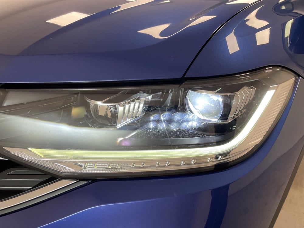 Volkswagen T-Cross usata a Varese (18)