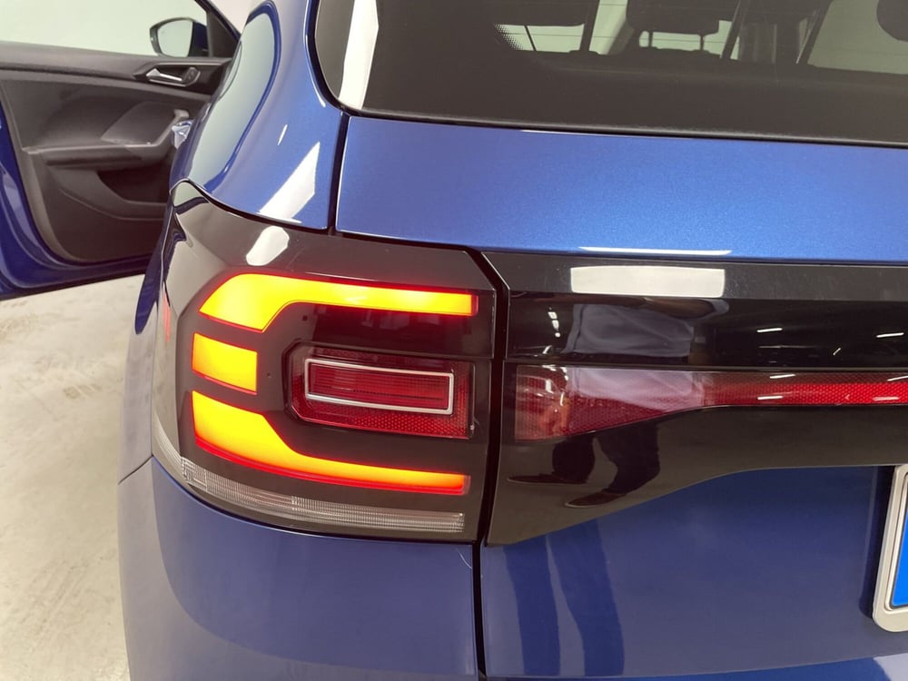 Volkswagen T-Cross usata a Varese (19)