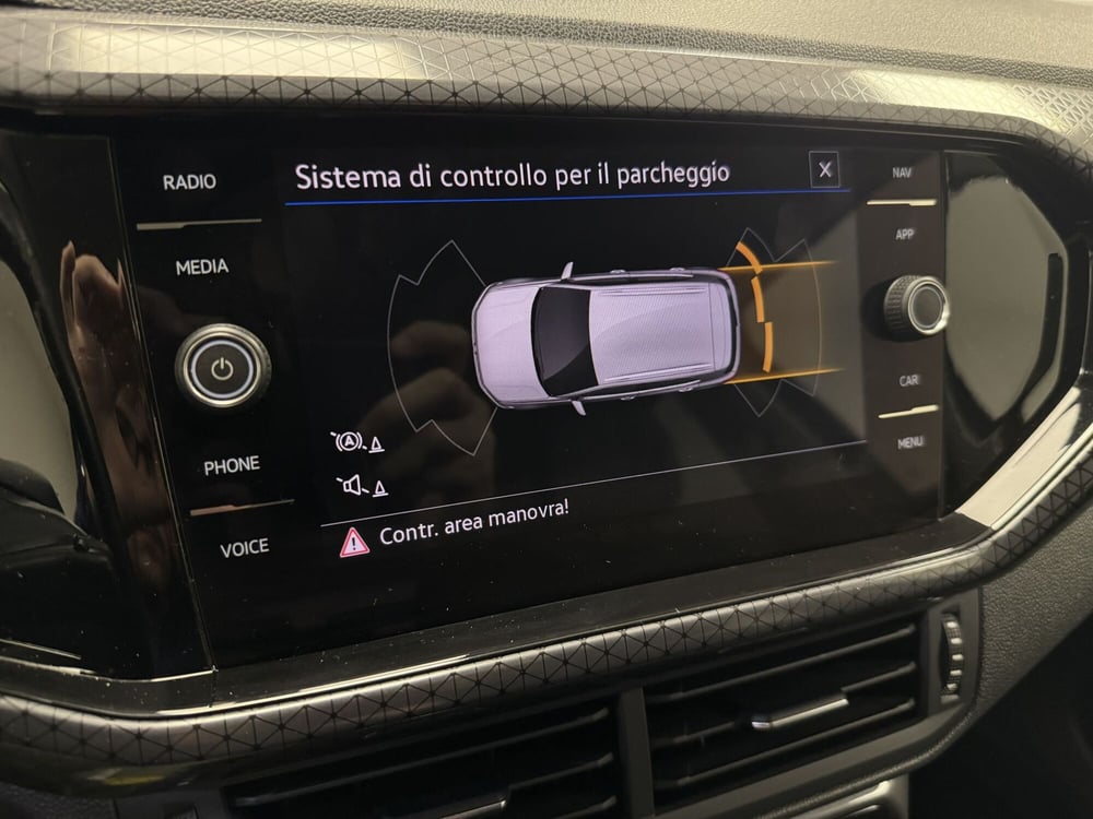 Volkswagen T-Cross usata a Varese (13)