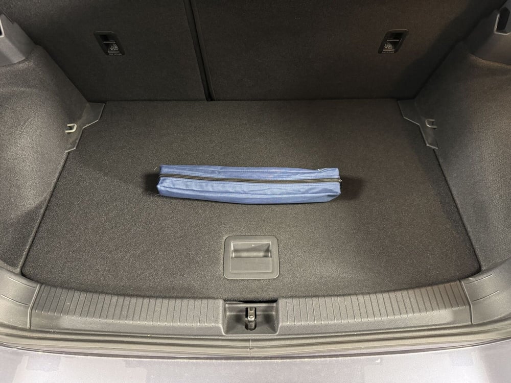 Volkswagen T-Cross usata a Varese (18)