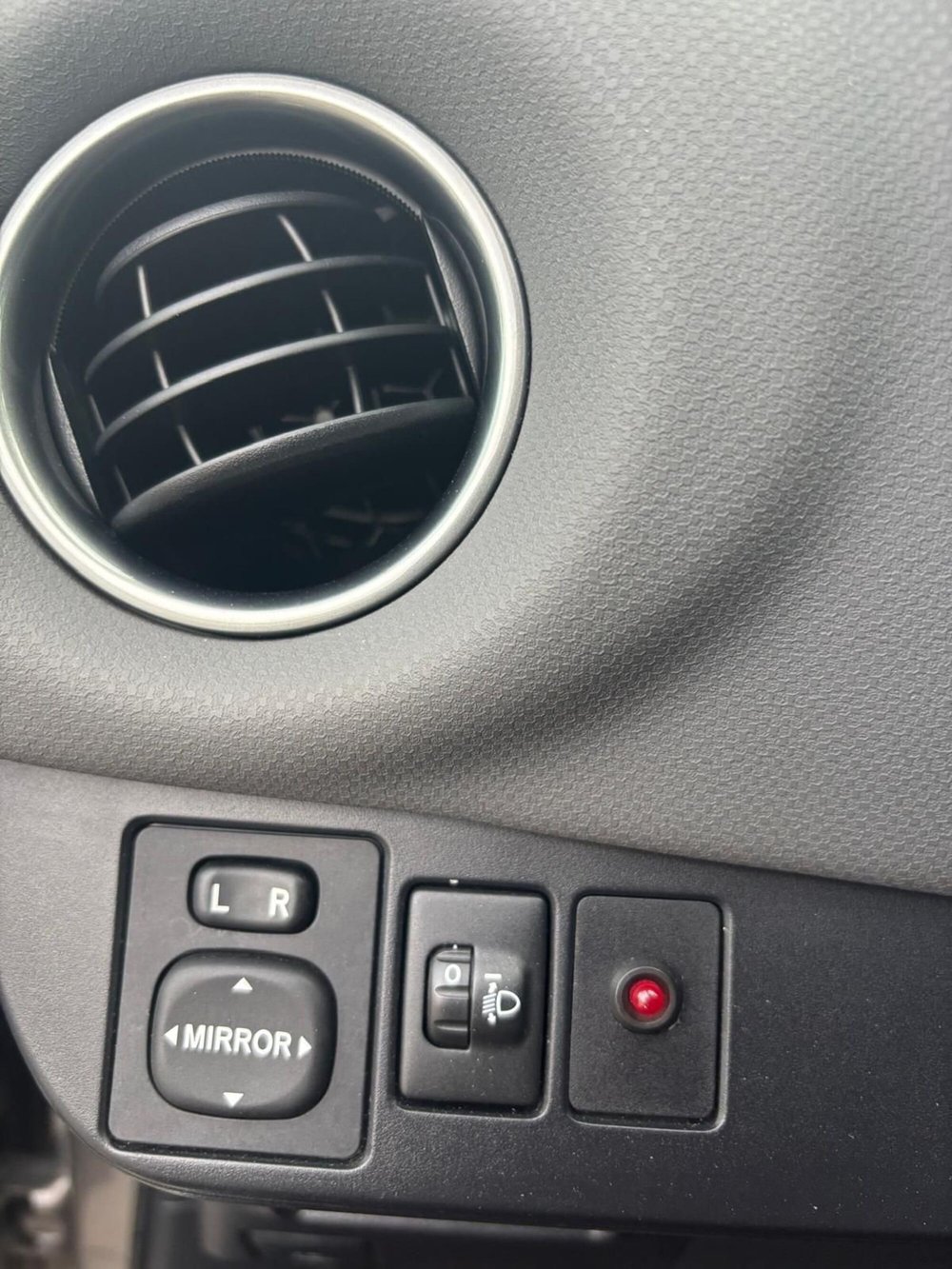 Toyota Yaris usata a Frosinone (18)