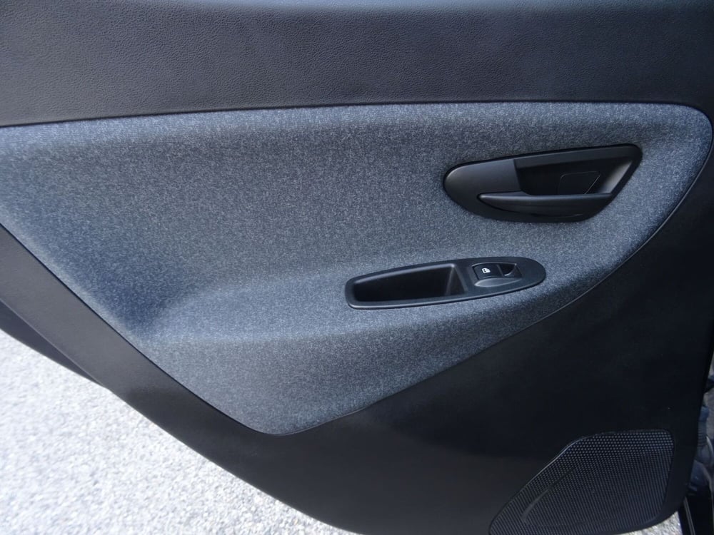Lancia Ypsilon usata a Venezia (19)