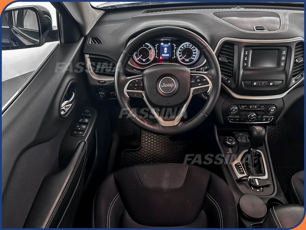 Jeep Cherokee usata a Milano (10)