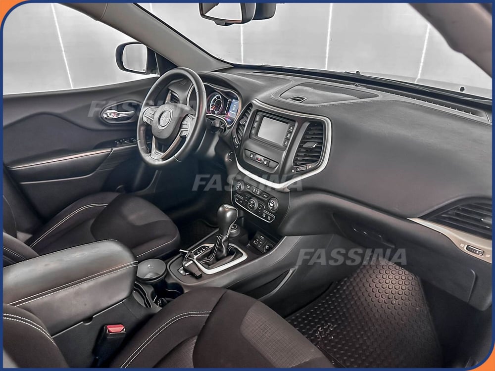 Jeep Cherokee usata a Milano (13)