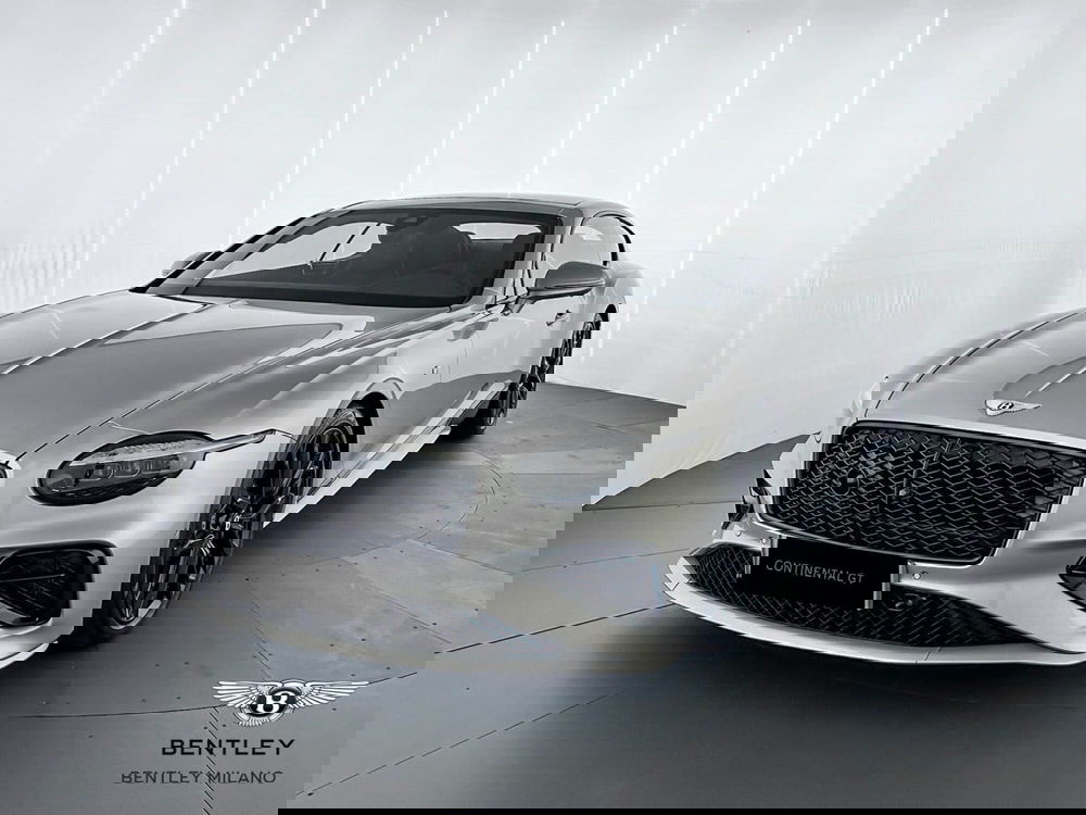 Bentley Continental GT nuova a Milano (3)
