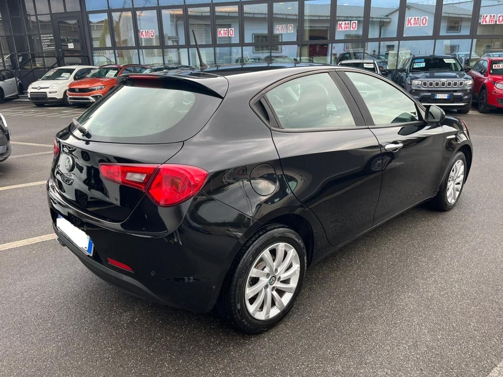 Alfa Romeo Giulietta usata a Lucca (5)