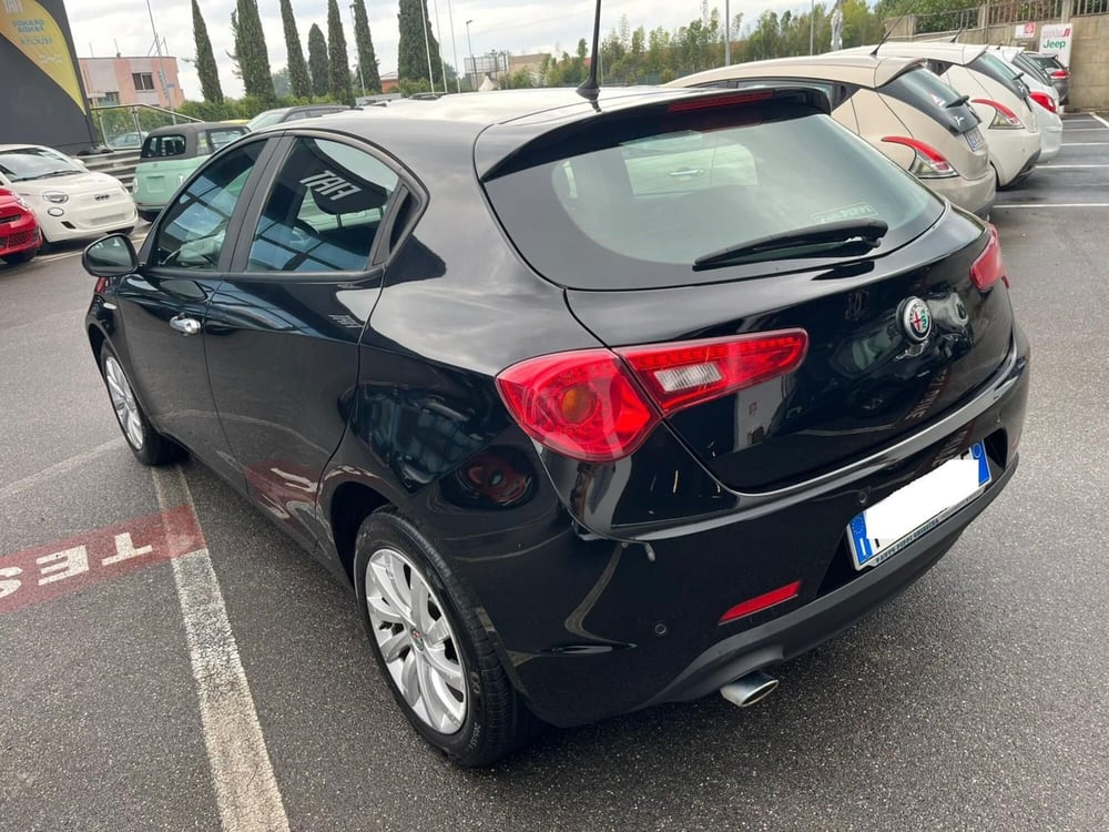 Alfa Romeo Giulietta usata a Lucca (7)