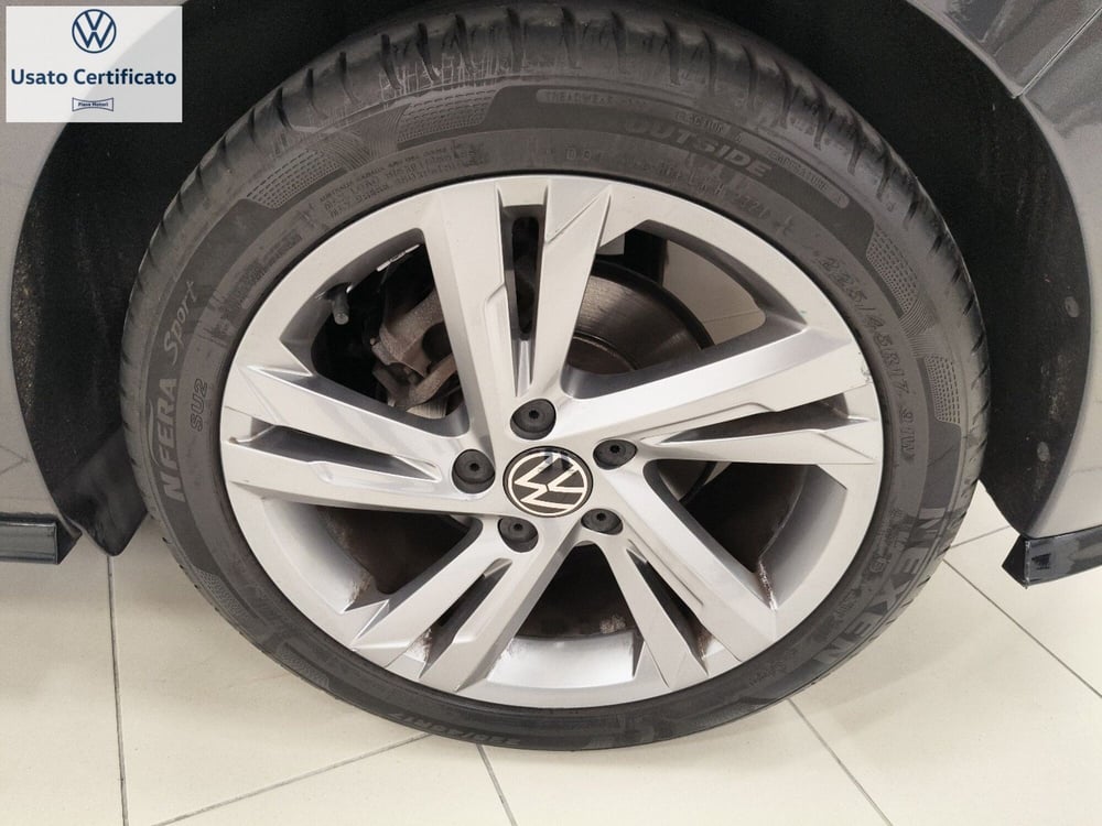 Volkswagen Golf usata a Genova (8)