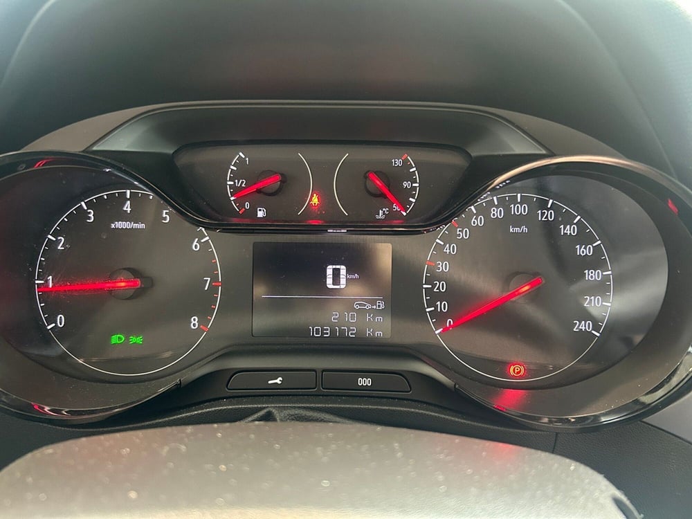 Opel Crossland X usata a Torino (12)