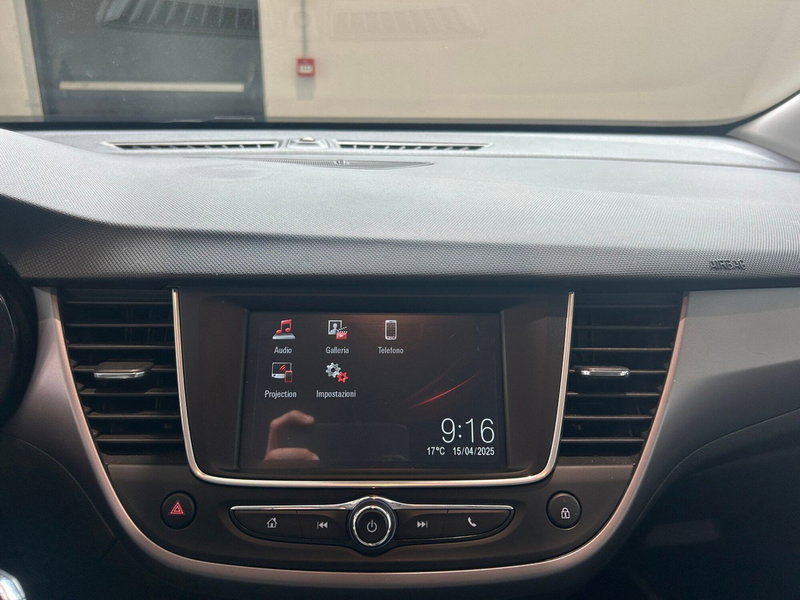 Opel Crossland X usata a Torino (16)