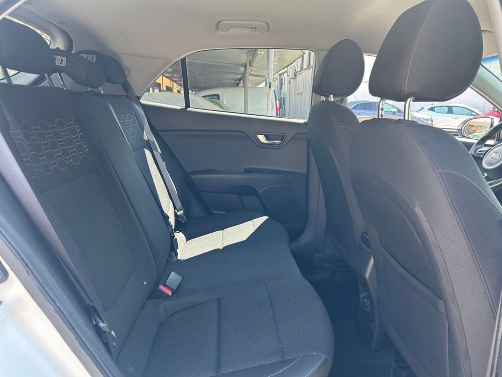 Kia Rio usata a Torino (14)