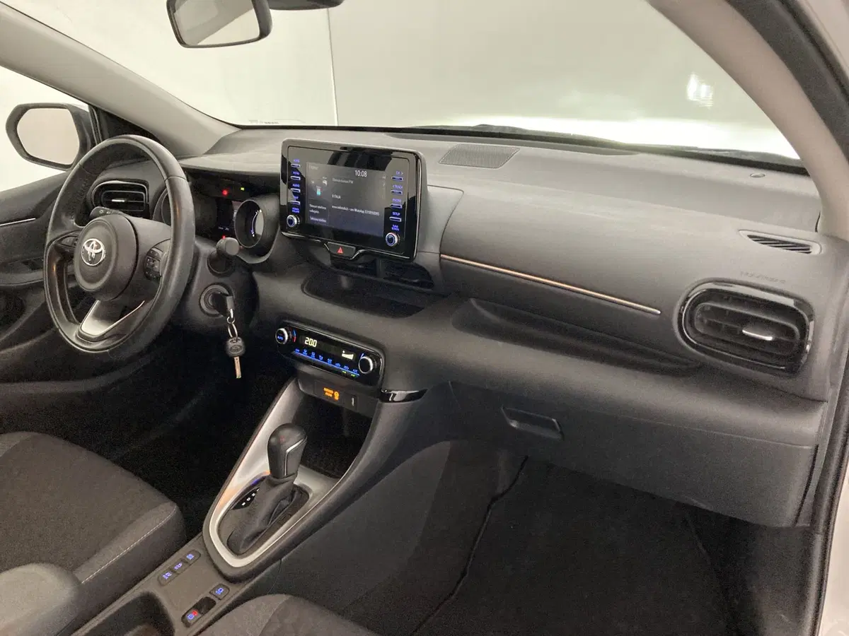 Toyota Yaris usata a Foggia (17)