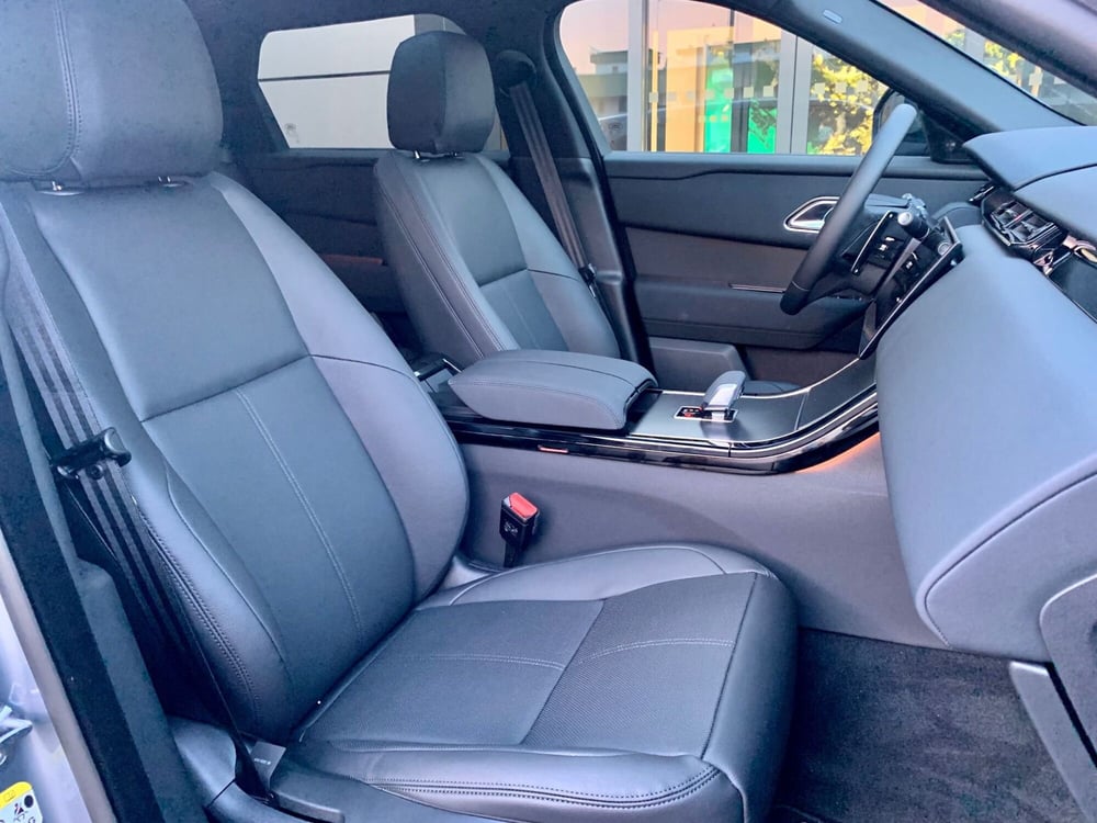 Land Rover Range Rover Velar usata a Bari (3)