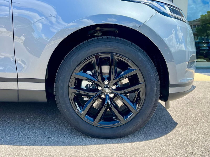 Land Rover Range Rover Velar usata a Bari (9)