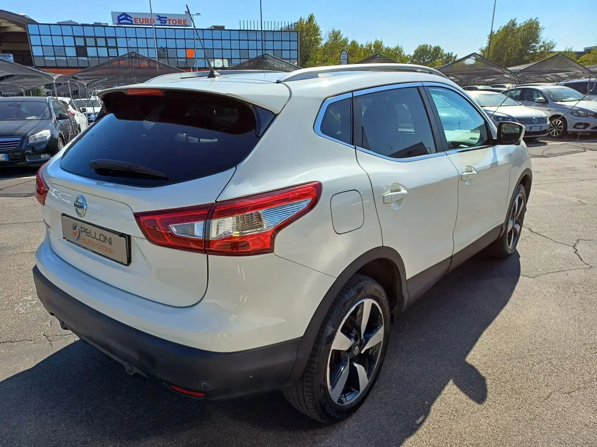 Nissan Qashqai usata a Modena (5)