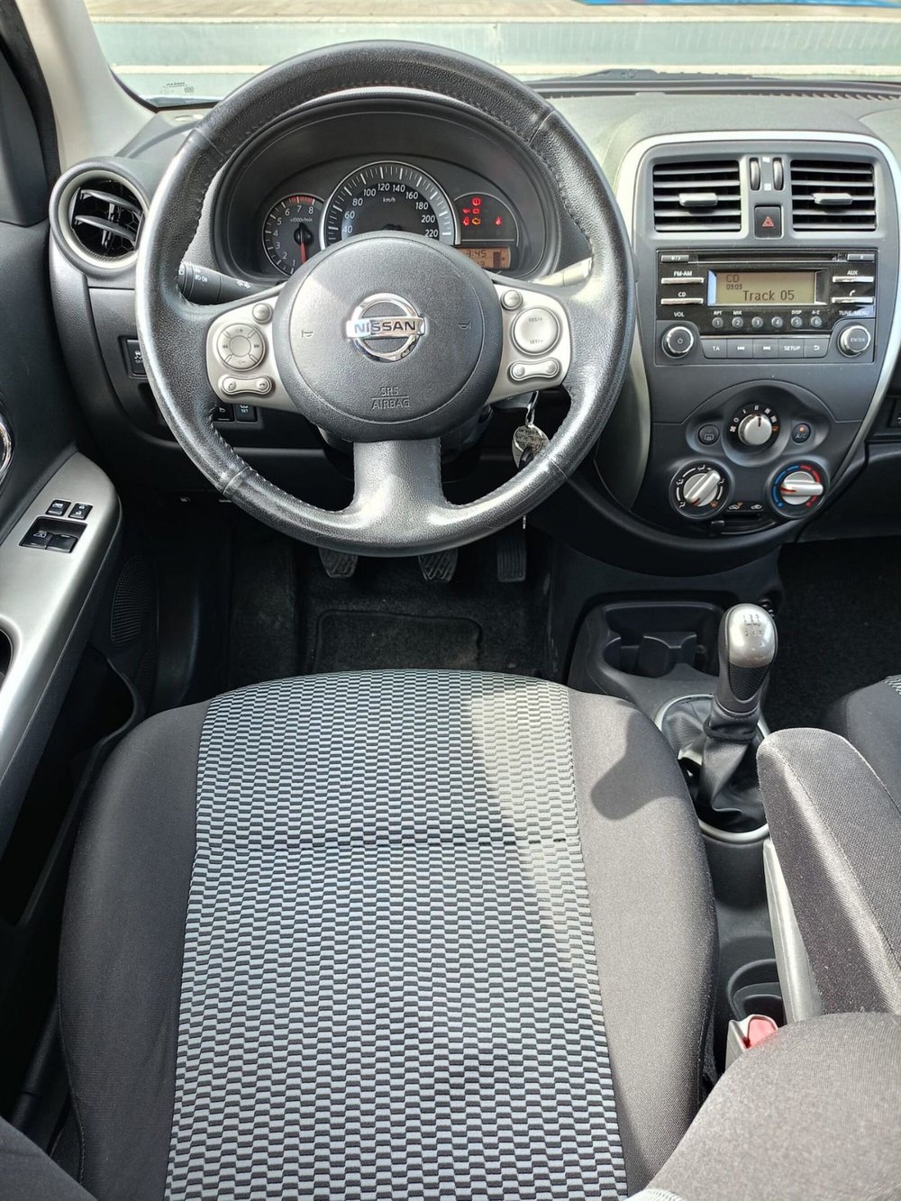 Nissan Micra usata a L'Aquila (11)