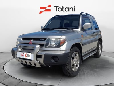Mitsubishi Pajero 1.8 16V GDI 3 porte Comfort del 2000 usata a L&#039;Aquila