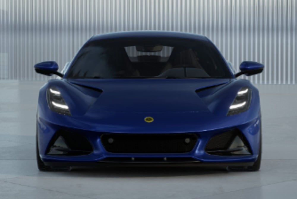 Lotus Emira nuova a Novara (2)