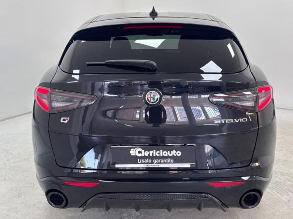 Alfa Romeo Stelvio usata a Como (12)